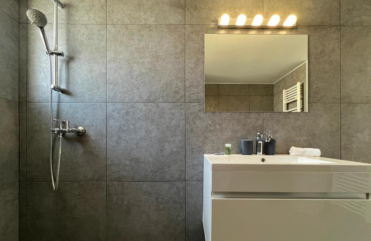 Panoramic Cityscape Maisonette In Agios Dimitrios * Athen